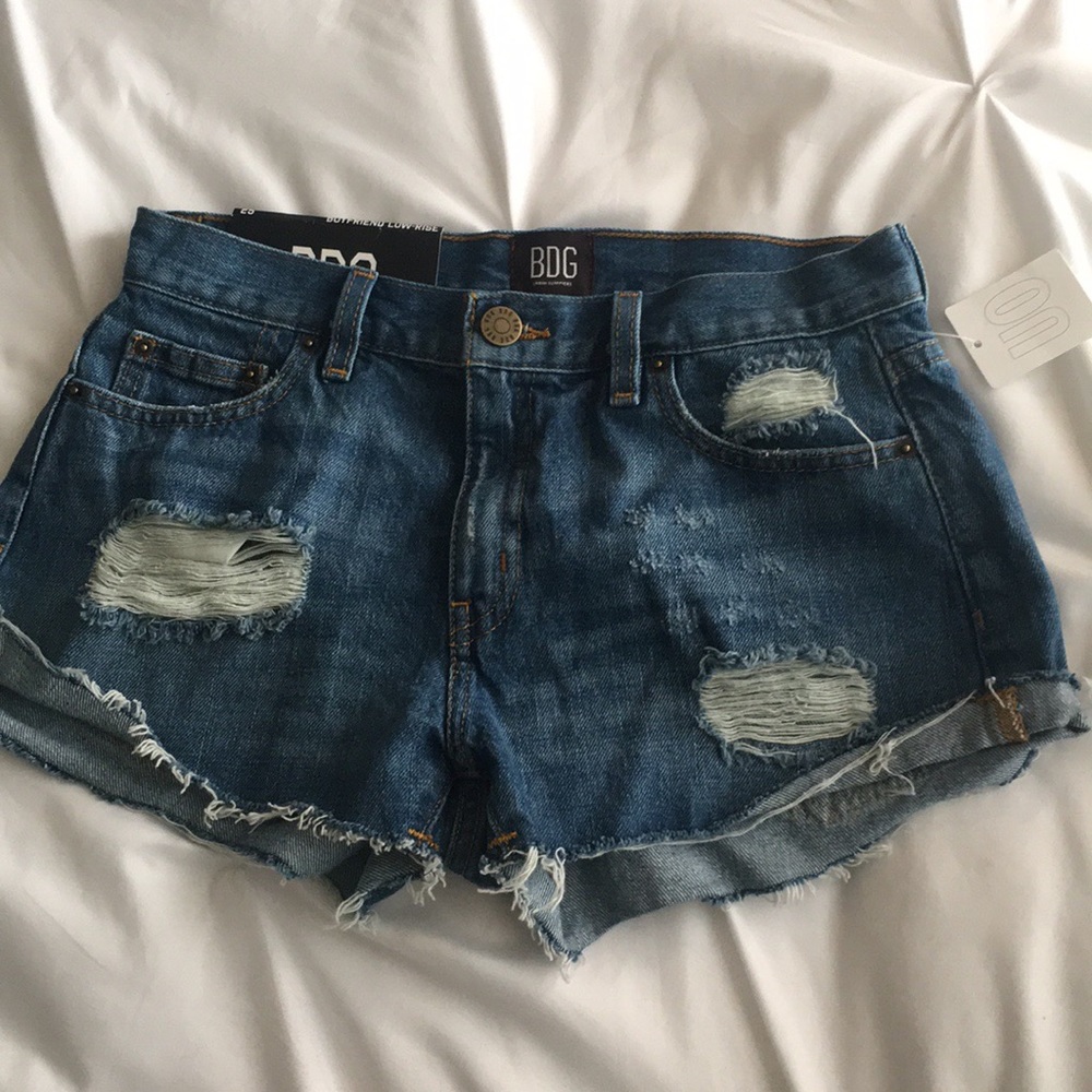 NWT Urban Outfitters distresses shorts!